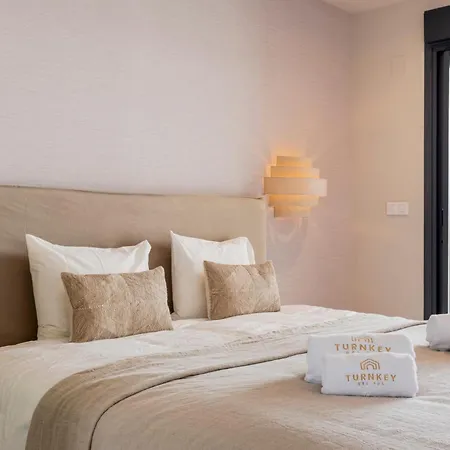 Pure Oasis - Luxury Penthouse アパート *