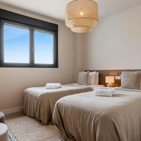 Pure Oasis - Luxury Penthouse